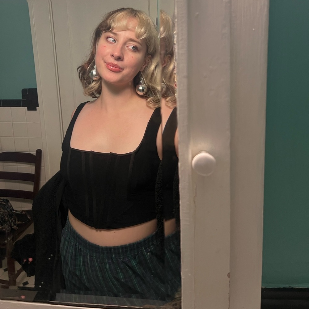 Meet your Posher, Hannah